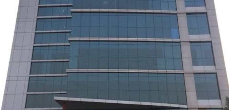 Pinnacle tower sector 62 , Noida